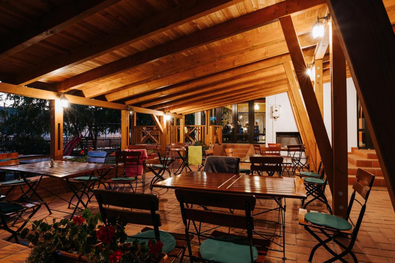 Lázár Pension&Restaurant Gheorgheni  Exterior foto